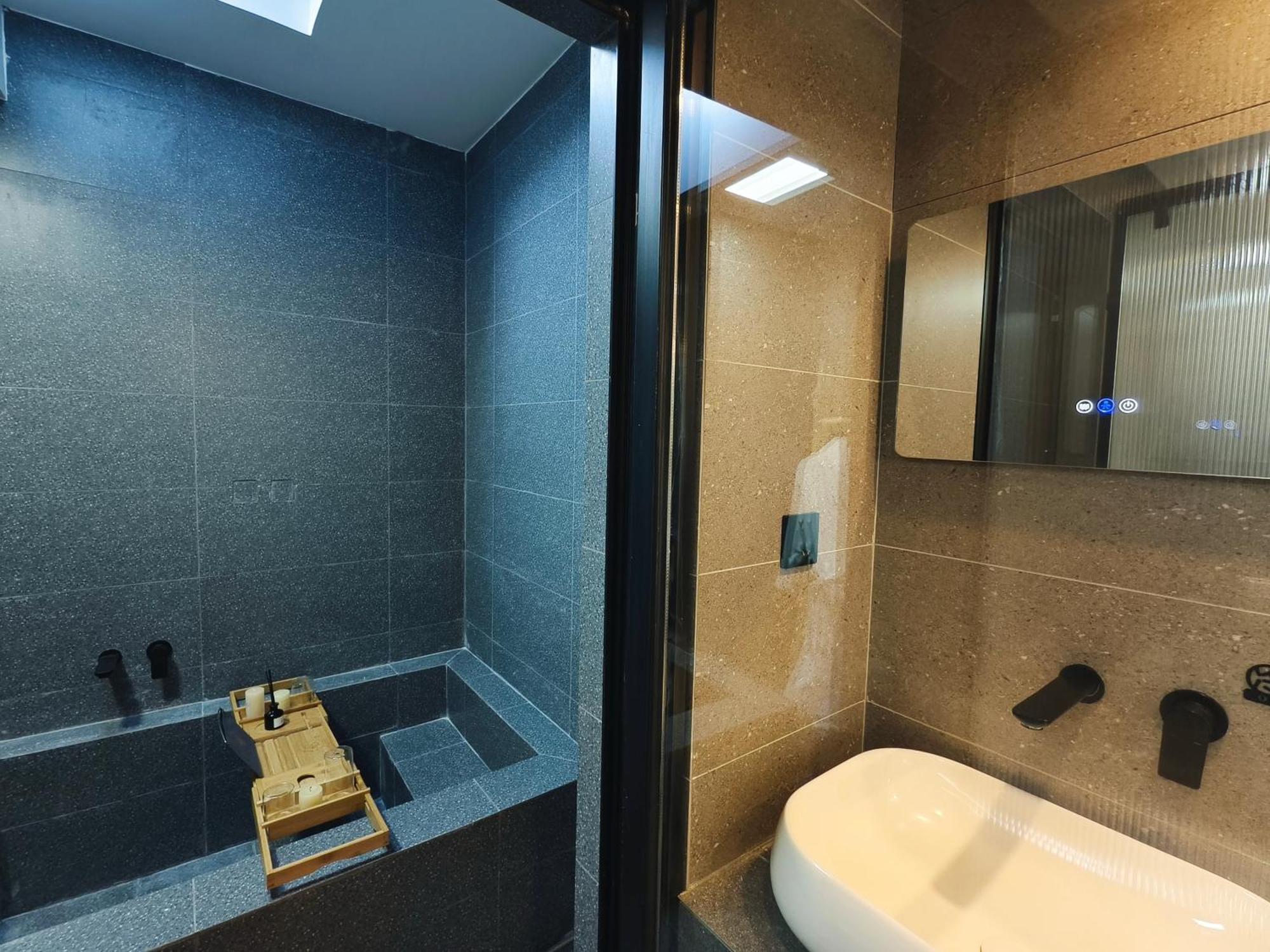 Beijing Hills & Hutong City Retreat Near Forbidden City & Line 4 Multi-Room Options Luaran gambar
